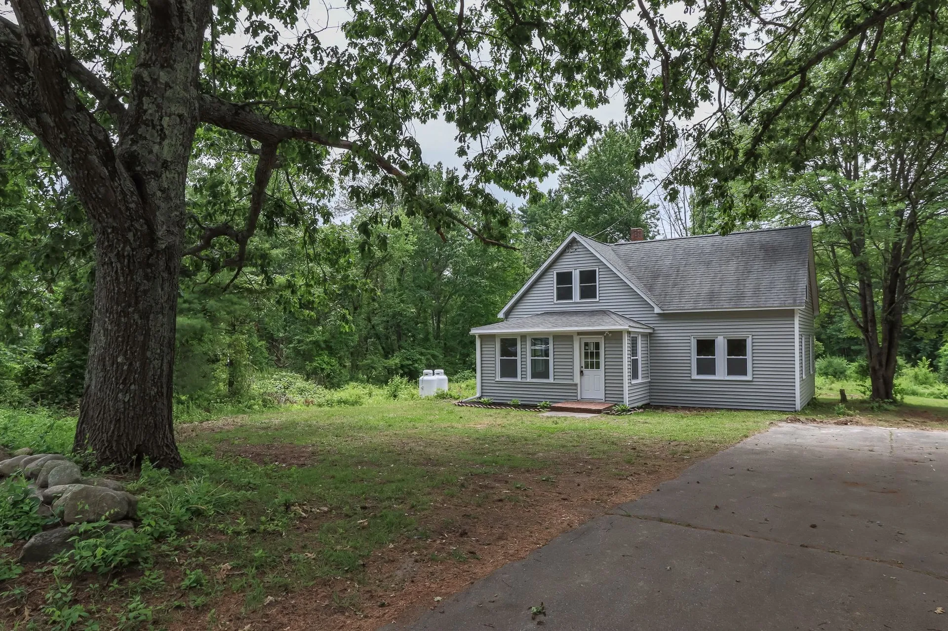 783 Hooksett Road Auburn NH 03032
