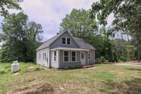 783 Hooksett Road Auburn NH 03032