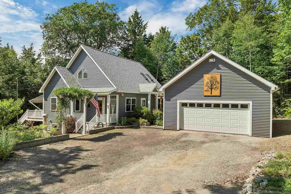 30 Bly Avenue Alton NH 03809