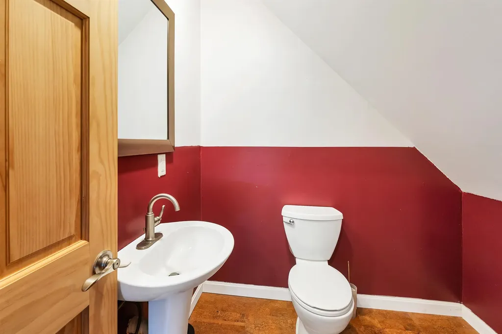 30 Bly Avenue Alton NH 03809