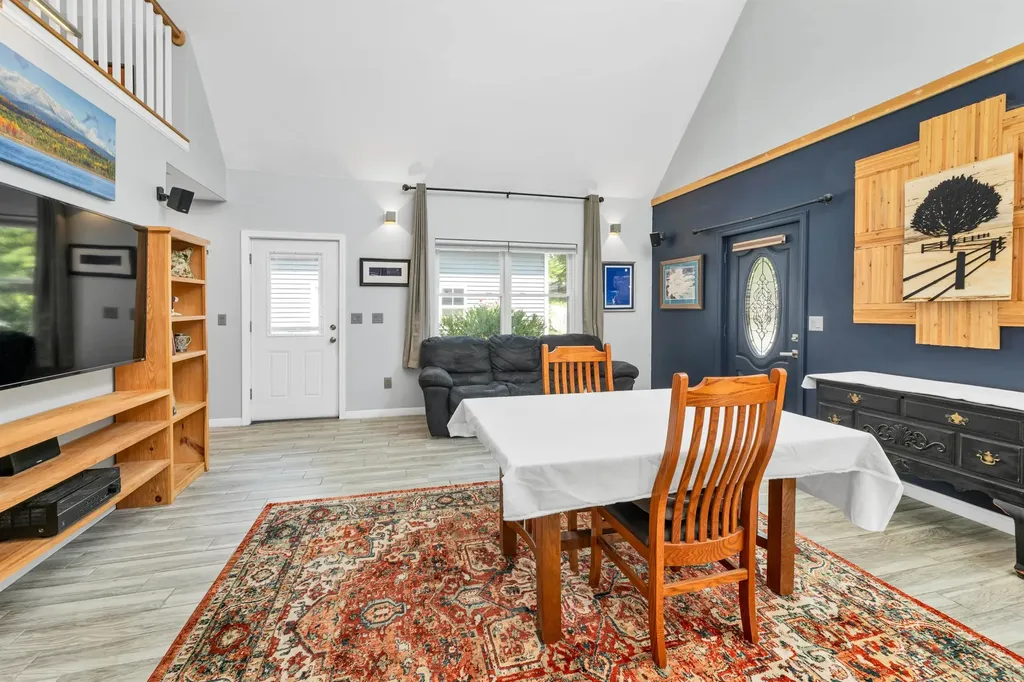 30 Bly Avenue Alton NH 03809