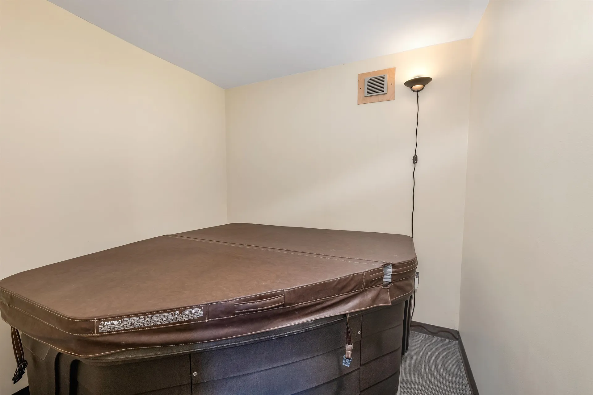 30 Bly Avenue Alton NH 03809