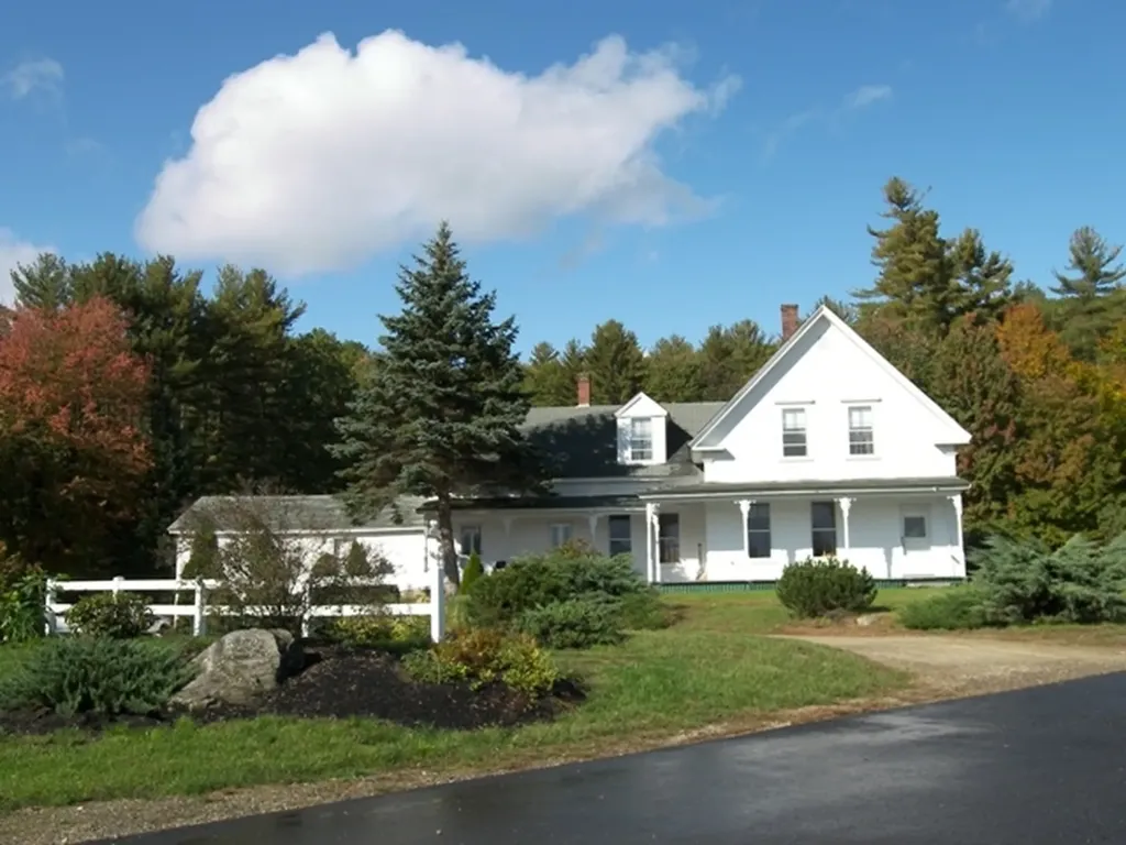 20-A Wildflower Lane Plymouth NH 03264