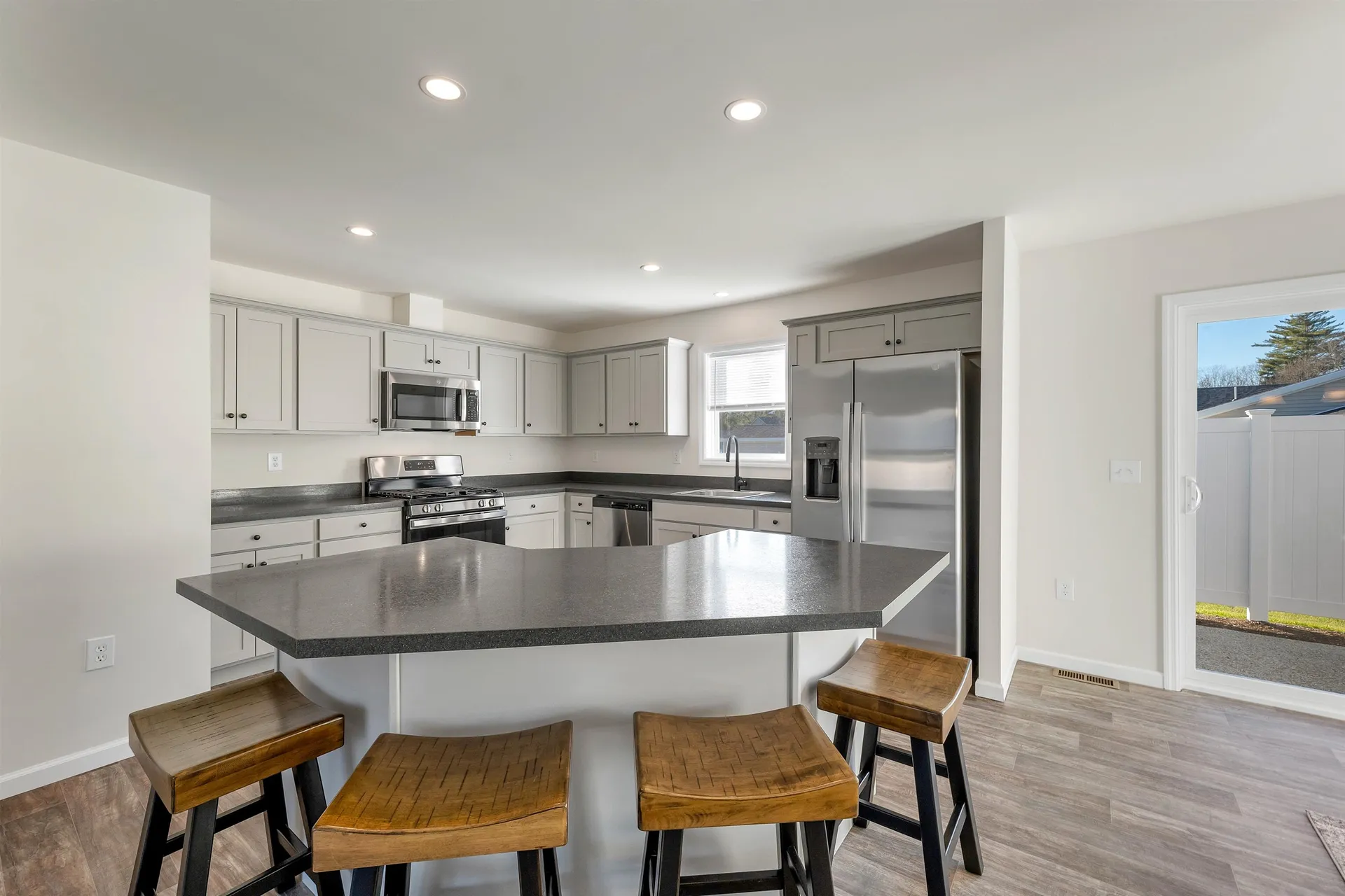 20-A Wildflower Lane Plymouth NH 03264