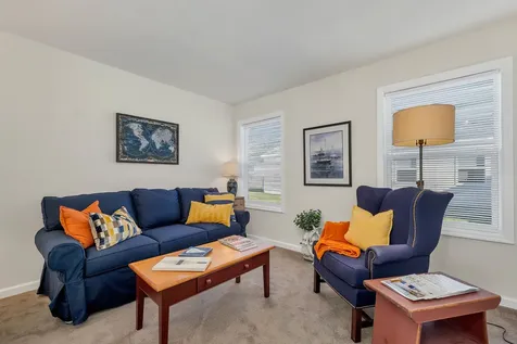 20-A Wildflower Lane Plymouth NH 03264