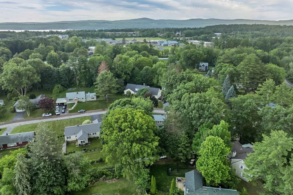195 Morningside Drive Laconia NH 03246