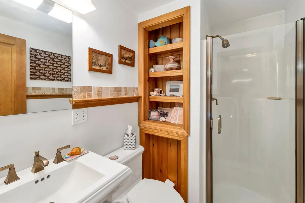 195 Morningside Drive Laconia NH 03246