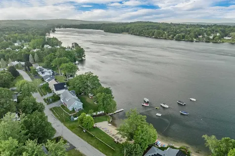 195 Morningside Drive Laconia NH 03246