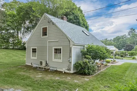 195 Morningside Drive Laconia NH 03246