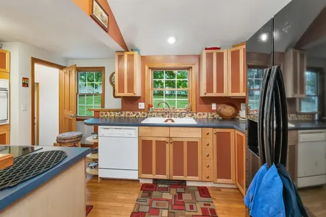 195 Morningside Drive Laconia NH 03246