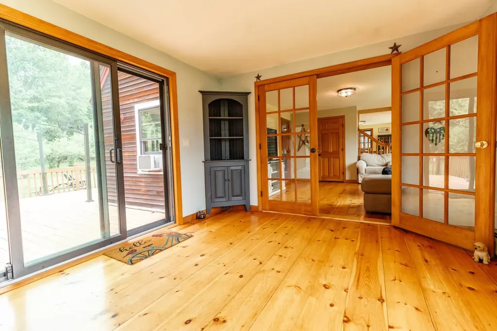 435 Old Francestown Road Weare NH 03281