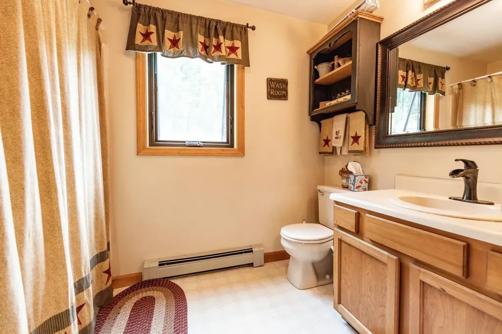 435 Old Francestown Road Weare NH 03281