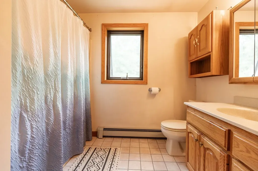 435 Old Francestown Road Weare NH 03281