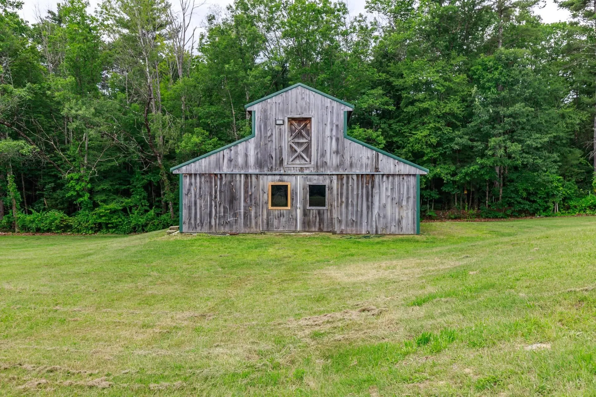 435 Old Francestown Road Weare NH 03281