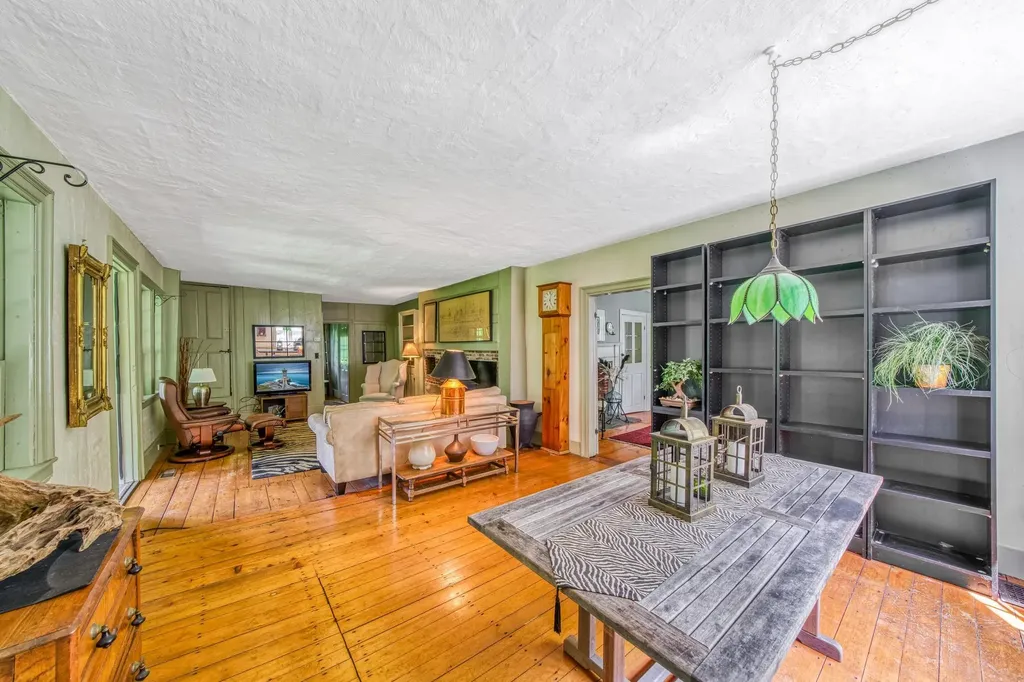 33 Four Corners Road Goshen NH 03752