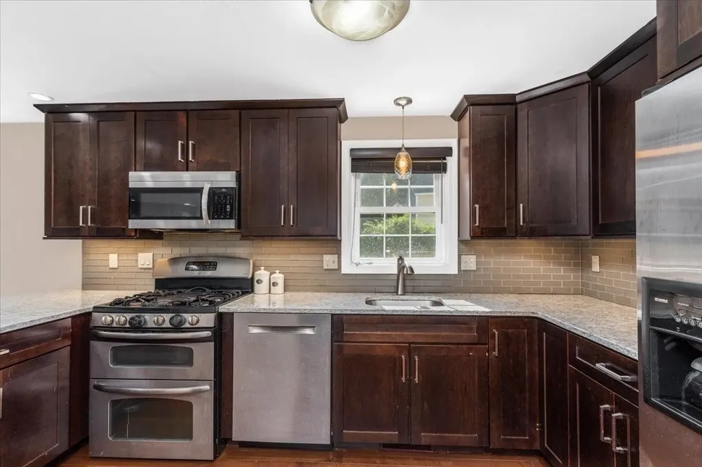 64 Barbara Lane Hudson NH 03051