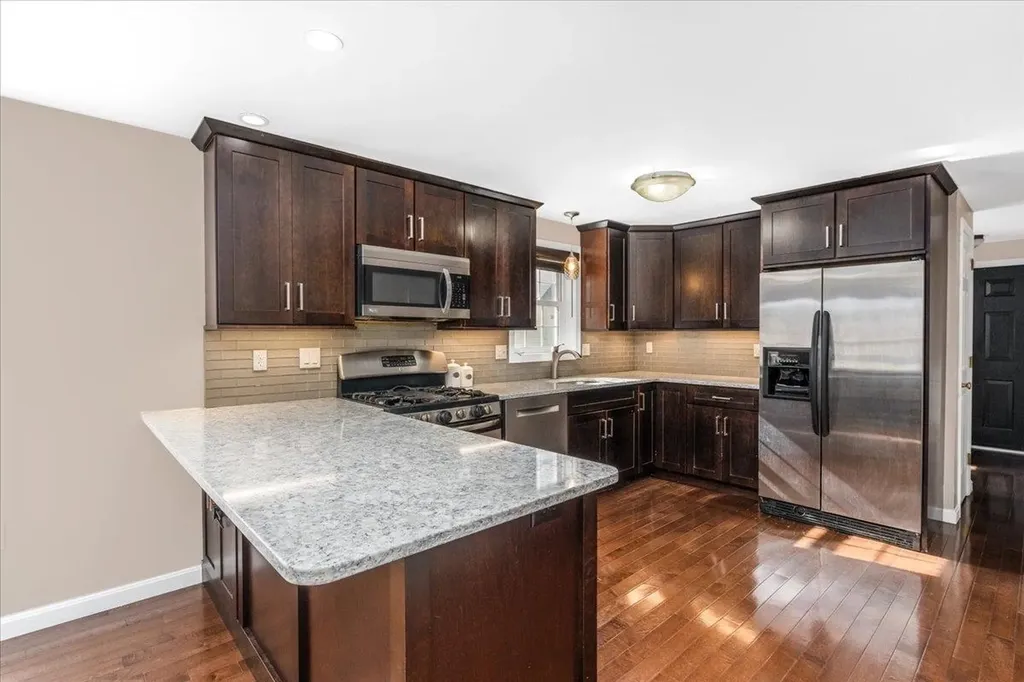 64 Barbara Lane Hudson NH 03051