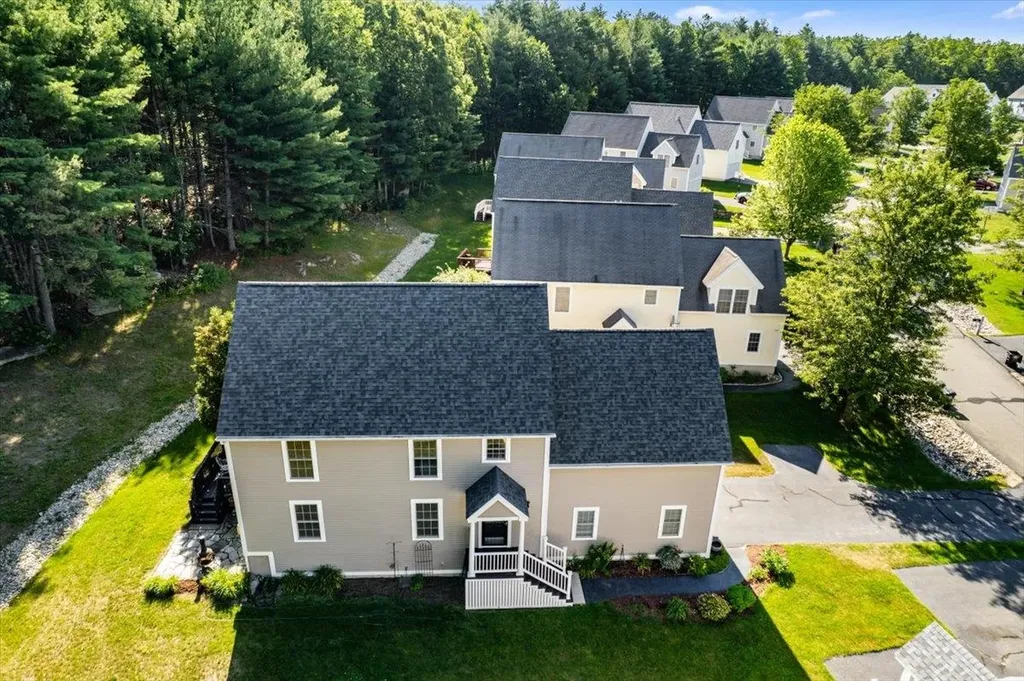 64 Barbara Lane Hudson NH 03051