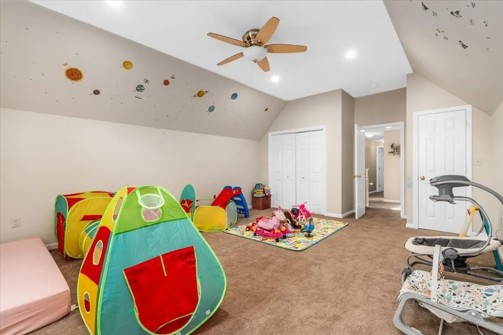 64 Barbara Lane Hudson NH 03051