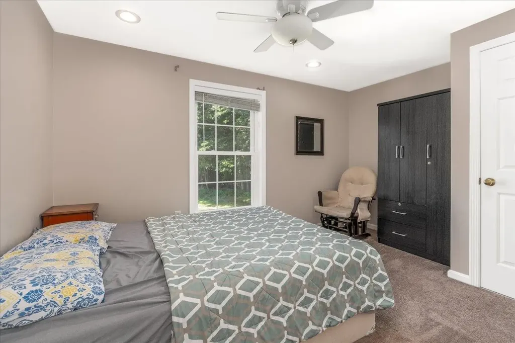 64 Barbara Lane Hudson NH 03051