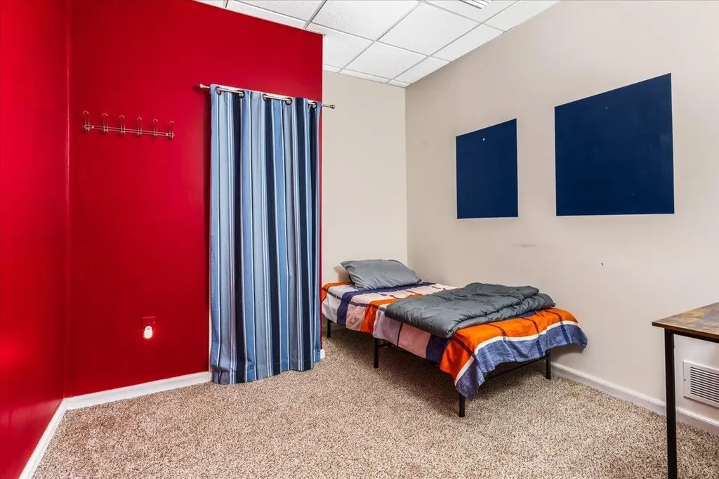 64 Barbara Lane Hudson NH 03051