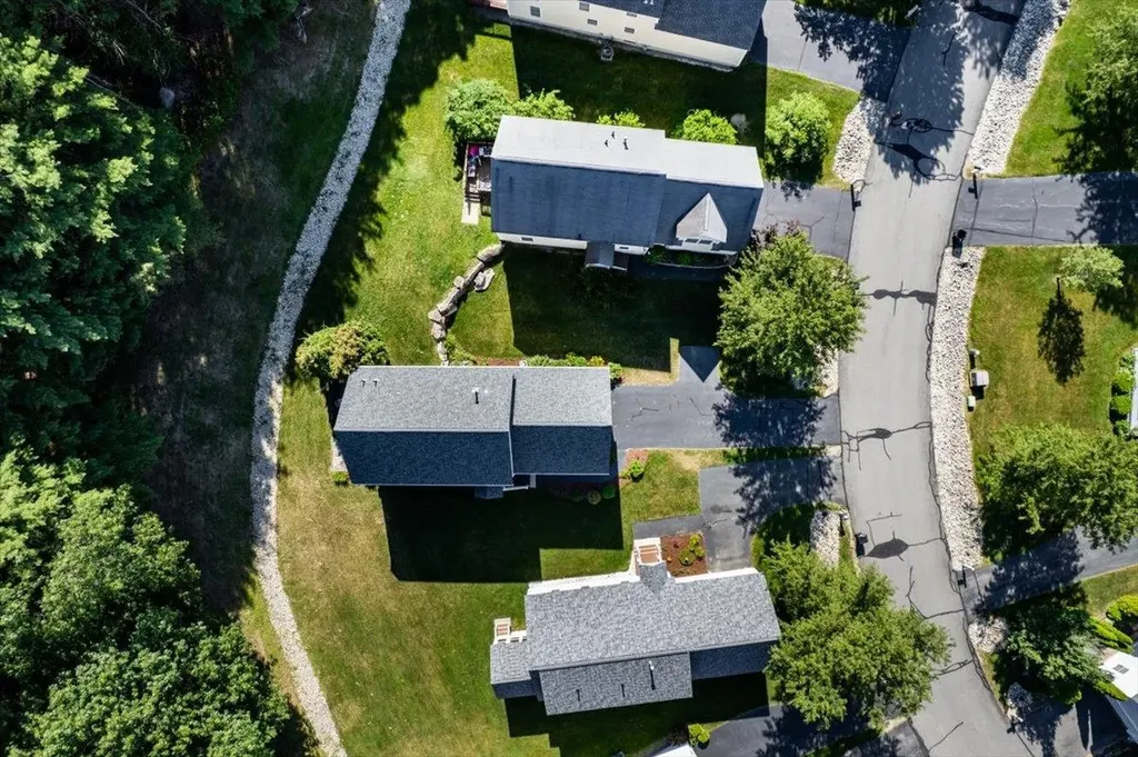 64 Barbara Lane Hudson NH 03051