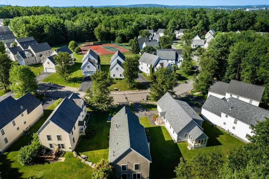 64 Barbara Lane Hudson NH 03051