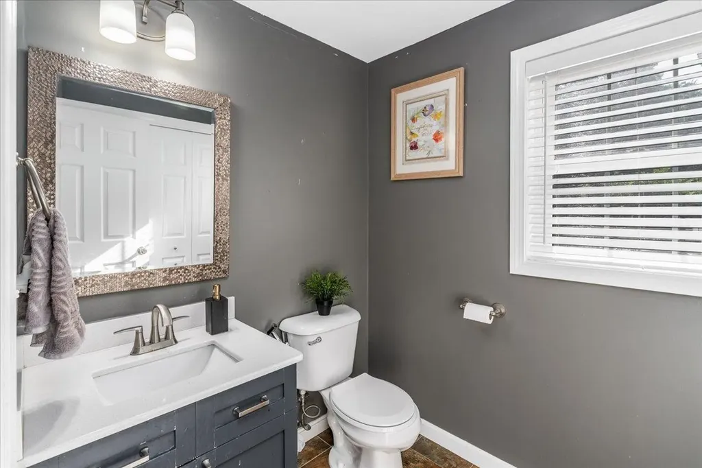 64 Barbara Lane Hudson NH 03051