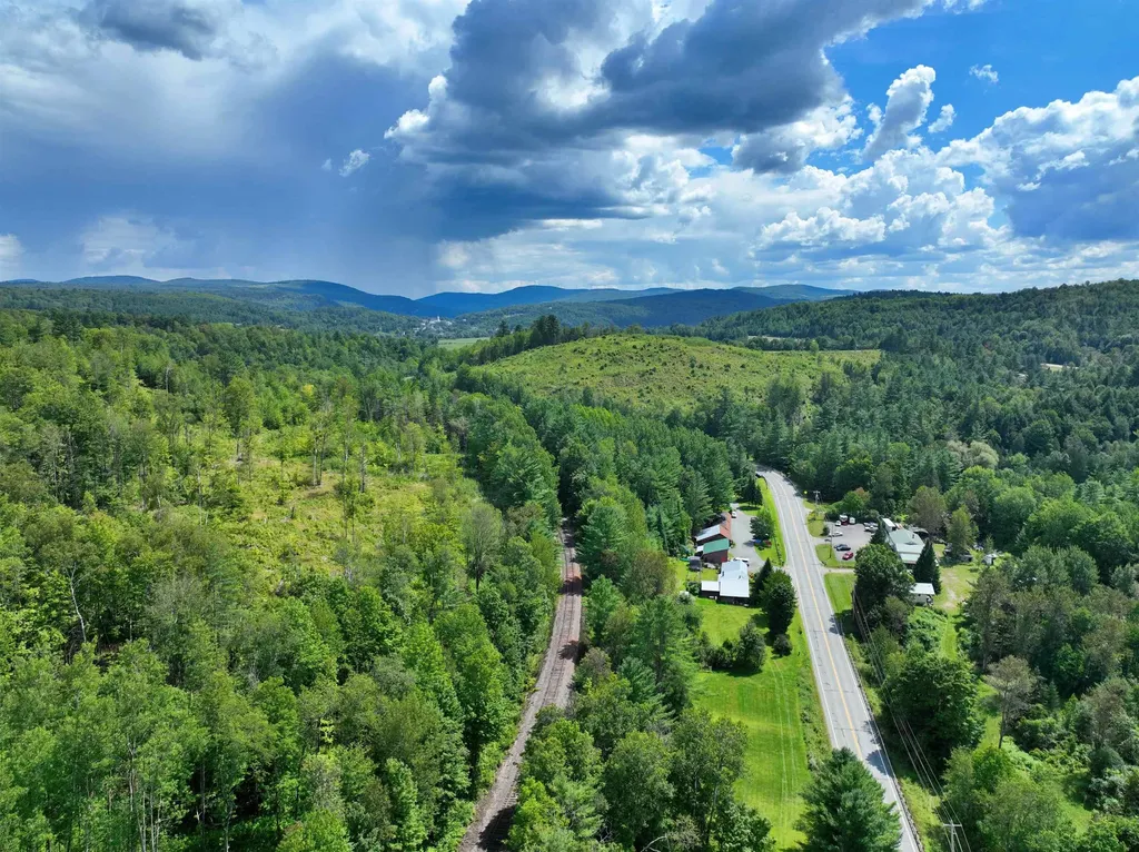 1288 Barton-orleans Road Barton VT 05822