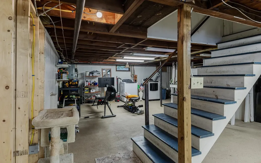 995 Route 9 Chesterfield NH 03466