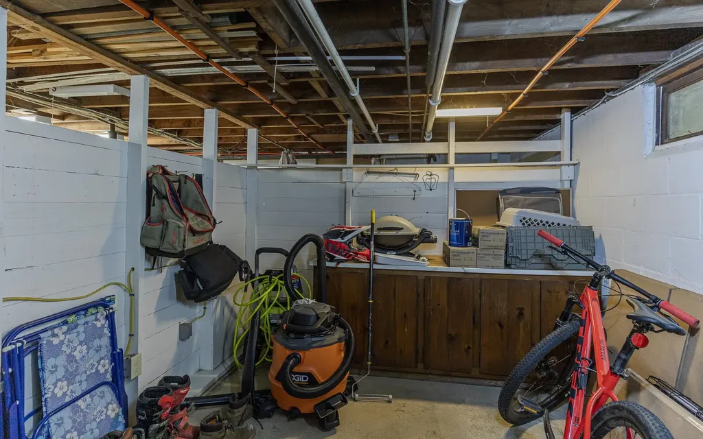 995 Route 9 Chesterfield NH 03466