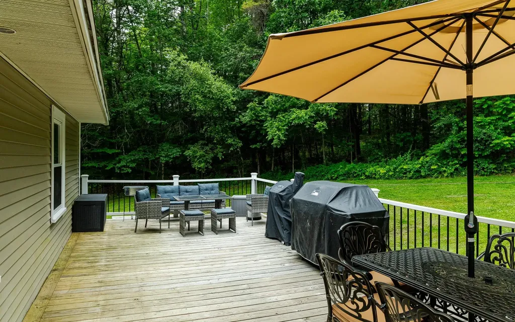 995 Route 9 Chesterfield NH 03466