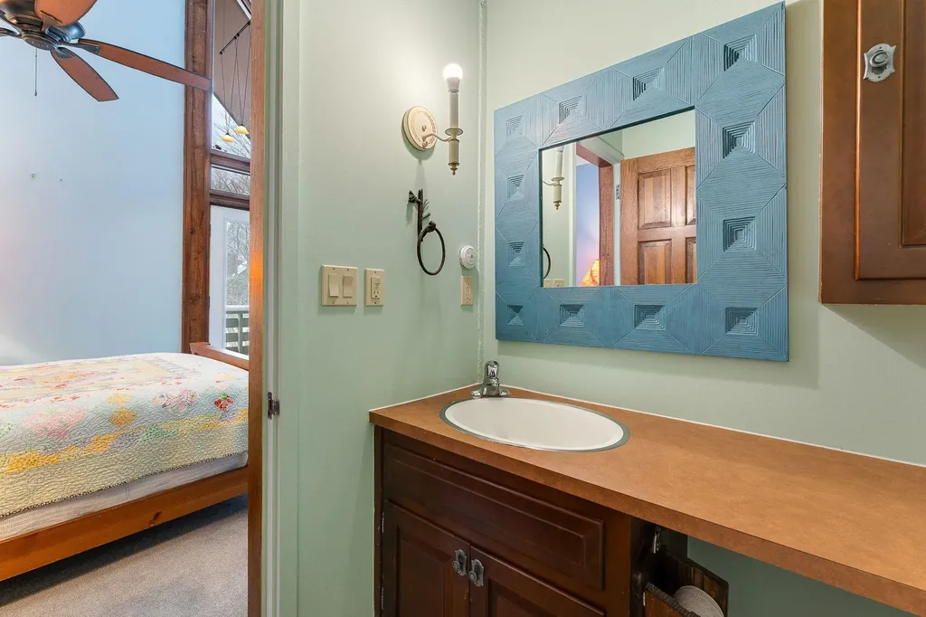 401 Village Road Warren VT 05674