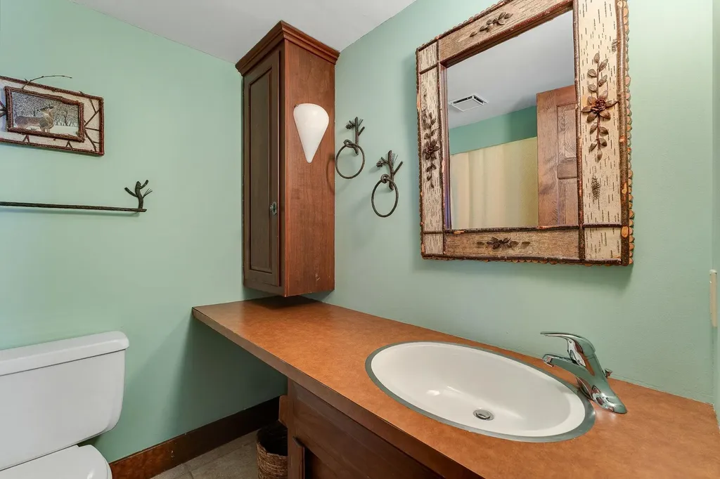 401 Village Road Warren VT 05674