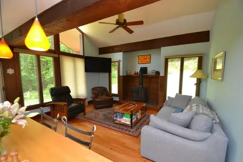 401 Village Road Warren VT 05674