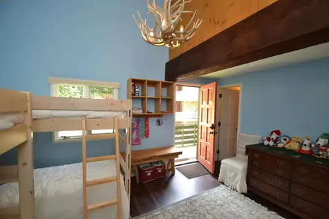 401 Village Road Warren VT 05674