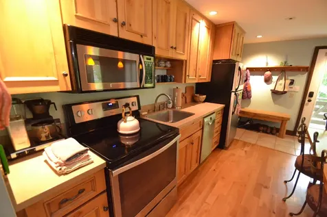 401 Village Road Warren VT 05674