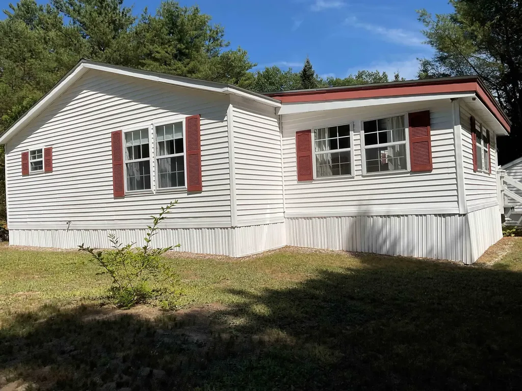 18 Birch Hill Estates Road Wolfeboro NH 03894