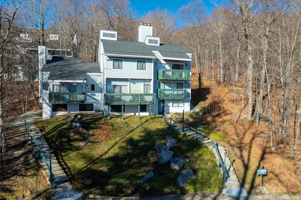85 Rimrock Road Ludlow VT 05149