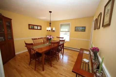 12 Thomas Lane Essex VT 05452