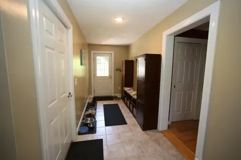 12 Thomas Lane Essex VT 05452