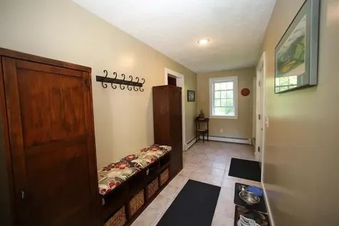 12 Thomas Lane Essex VT 05452