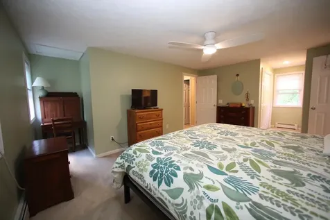 12 Thomas Lane Essex VT 05452