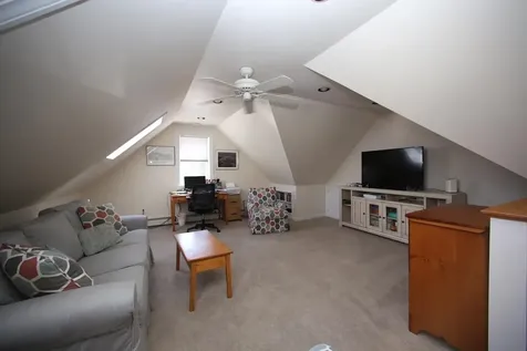 12 Thomas Lane Essex VT 05452