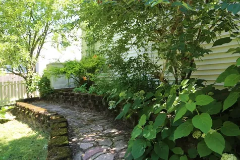 12 Thomas Lane Essex VT 05452