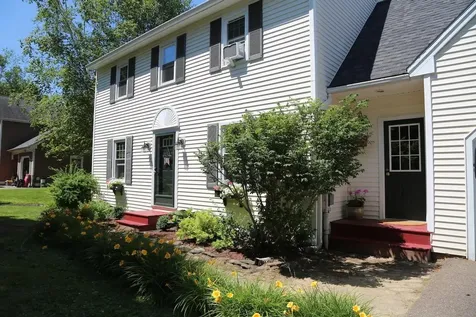 12 Thomas Lane Essex VT 05452