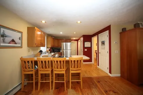 12 Thomas Lane Essex VT 05452