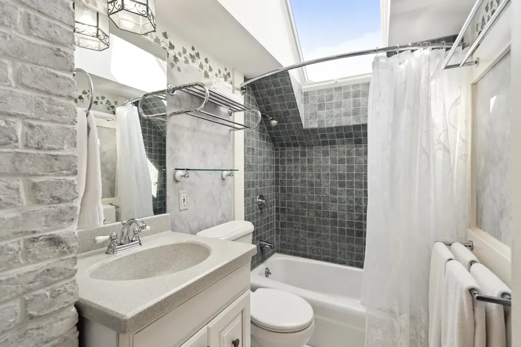 94 Mandi Lane Bristol NH 03222