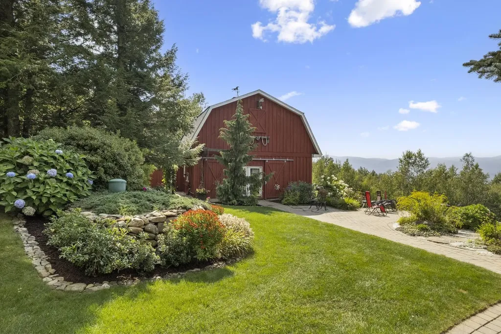 94 Mandi Lane Bristol NH 03222