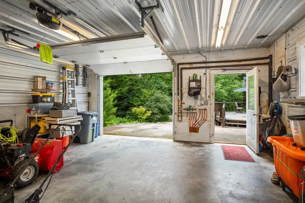 663 Gulf Road Chesterfield NH 03466